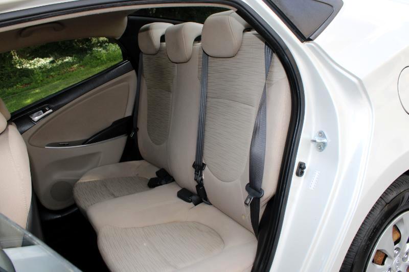 Vehicle image 14 of 27