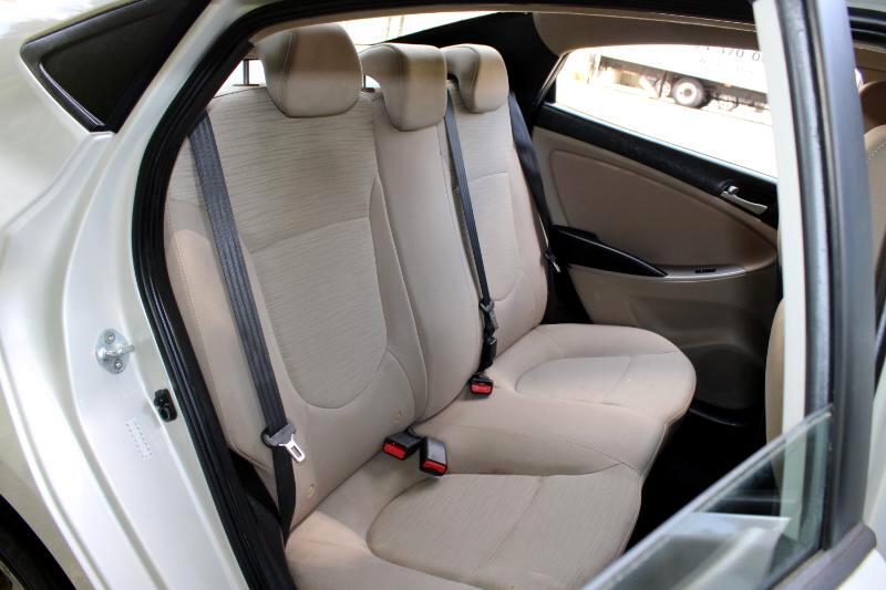 Vehicle image 11 of 27
