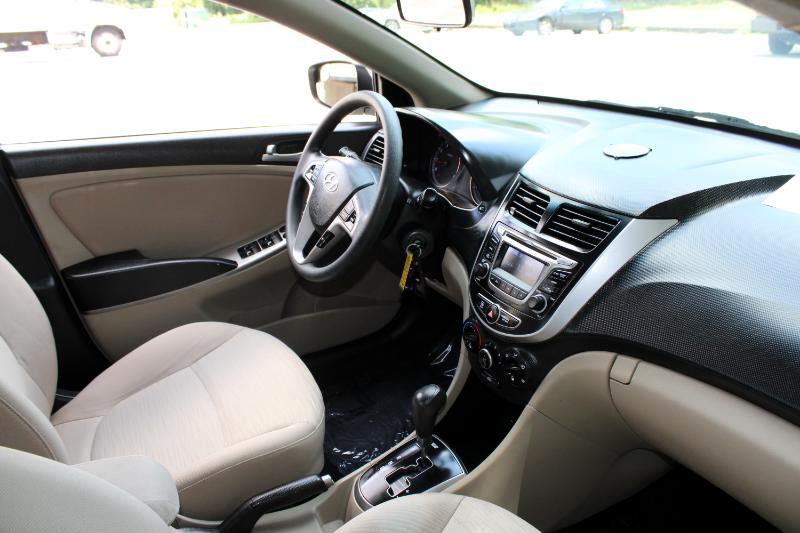 Vehicle image 18 of 27