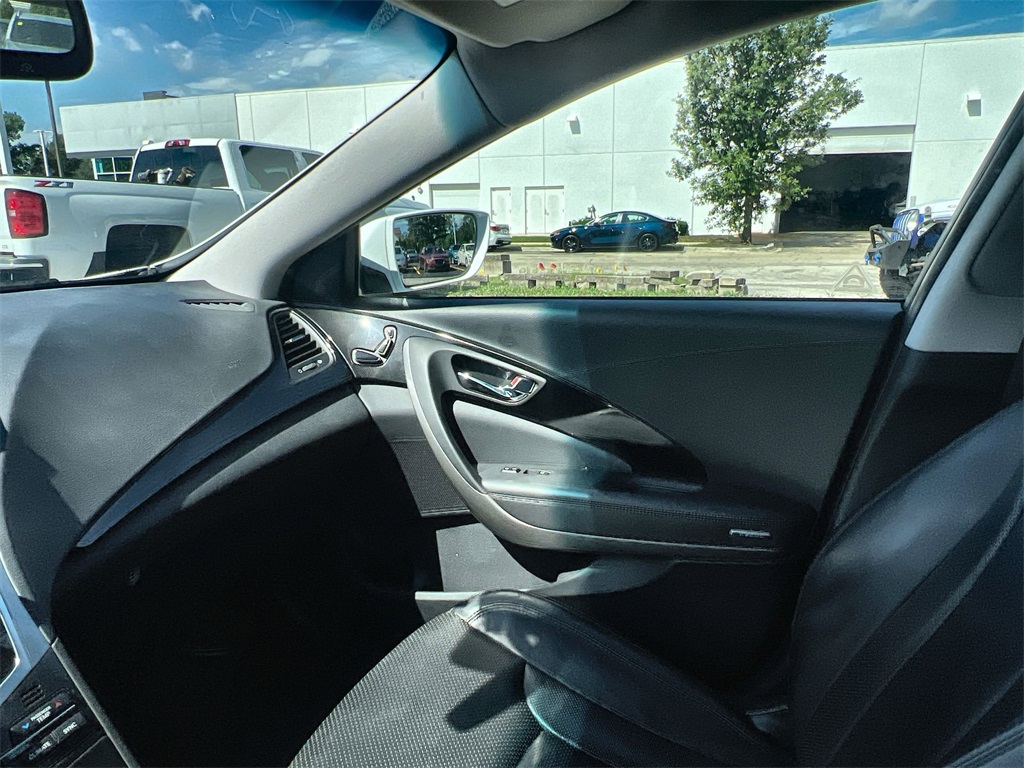 Vehicle image 24 of 31
