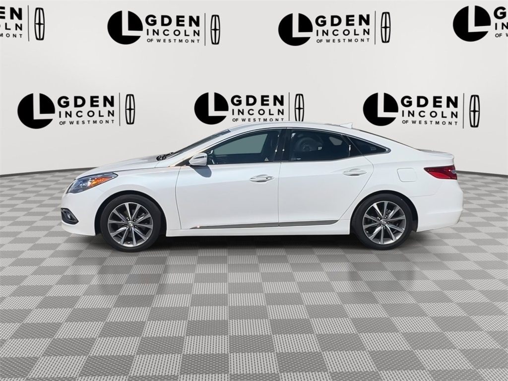 Vehicle image 9 of 31