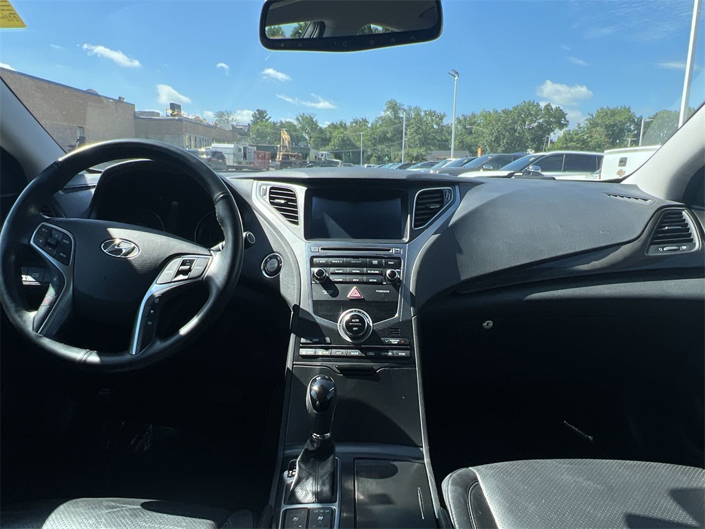 Vehicle image 22 of 31