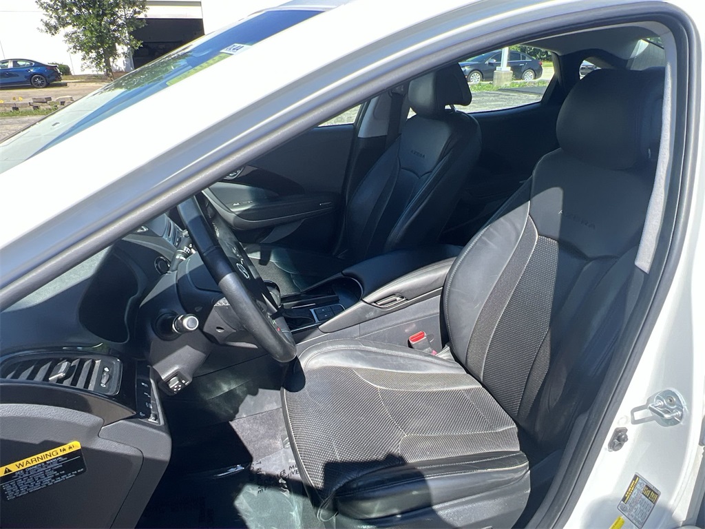 Vehicle image 18 of 31