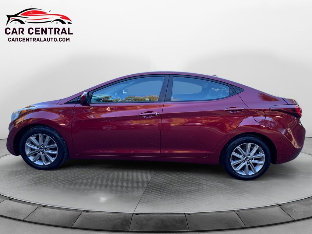 2016 Hyundai Elantra SE Image 8 of 30