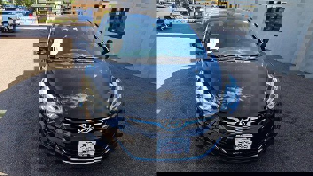 Vehicle image 4 of 20