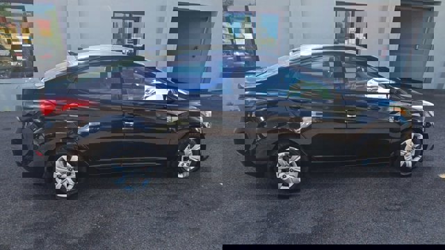 Vehicle image 5 of 20