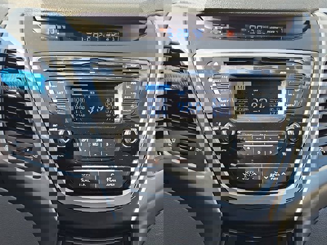 Vehicle image 17 of 20