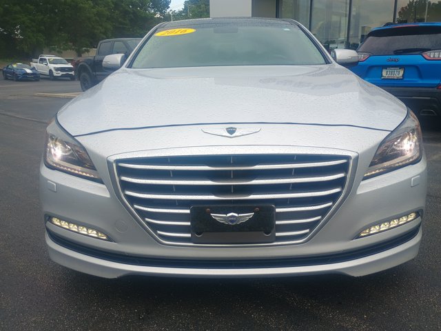 Vehicle image 28 of 35