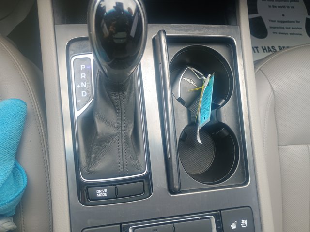 Vehicle image 21 of 35