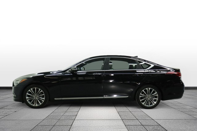 2016 Hyundai Genesis 3.8L Image 3 of 33