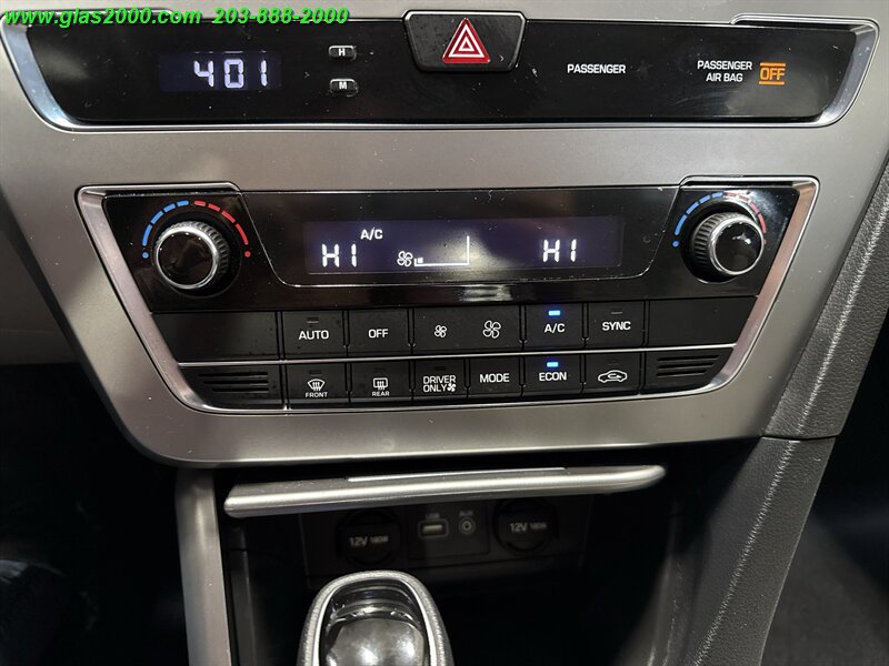 2016 Hyundai Sonata Hybrid SE Image 24 of 27