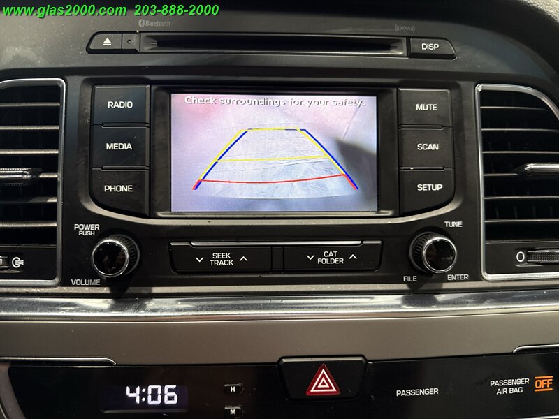 2016 Hyundai Sonata Hybrid SE Image 22 of 27