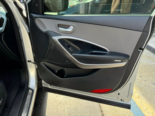 Vehicle image 27 of 53