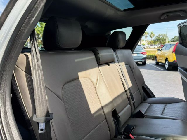 Vehicle image 25 of 53