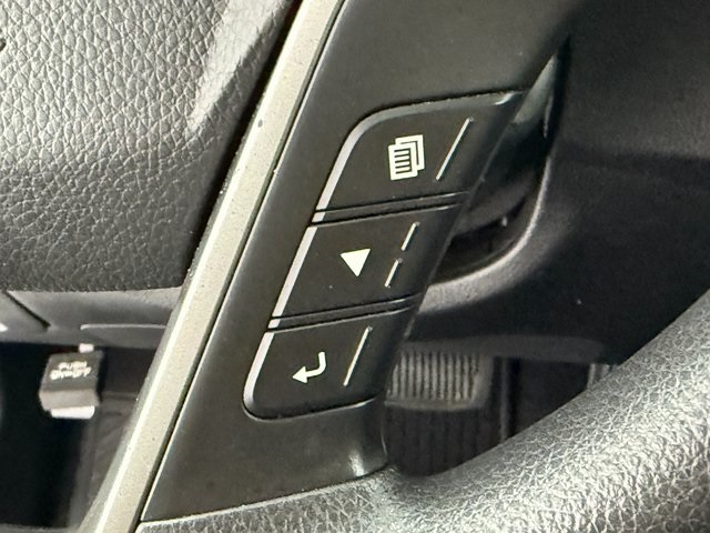 Vehicle image 26 of 41