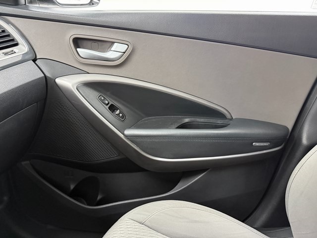Vehicle image 18 of 41