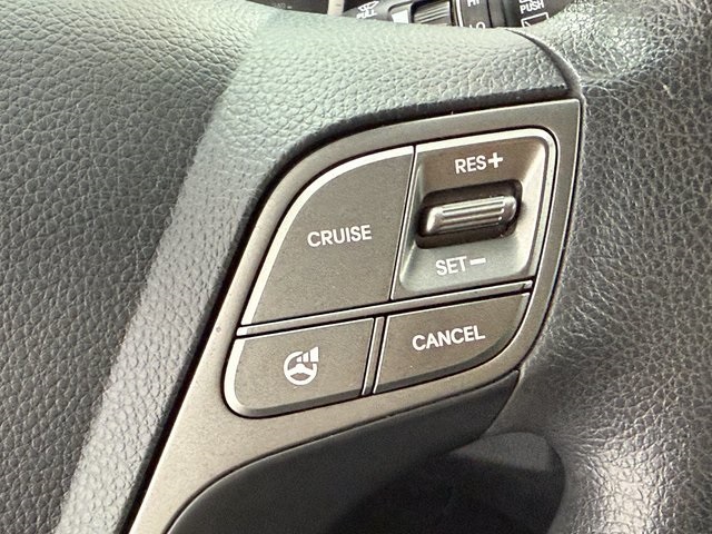 Vehicle image 32 of 41