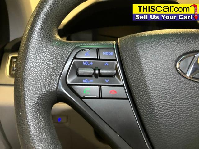 Vehicle image 16 of 22