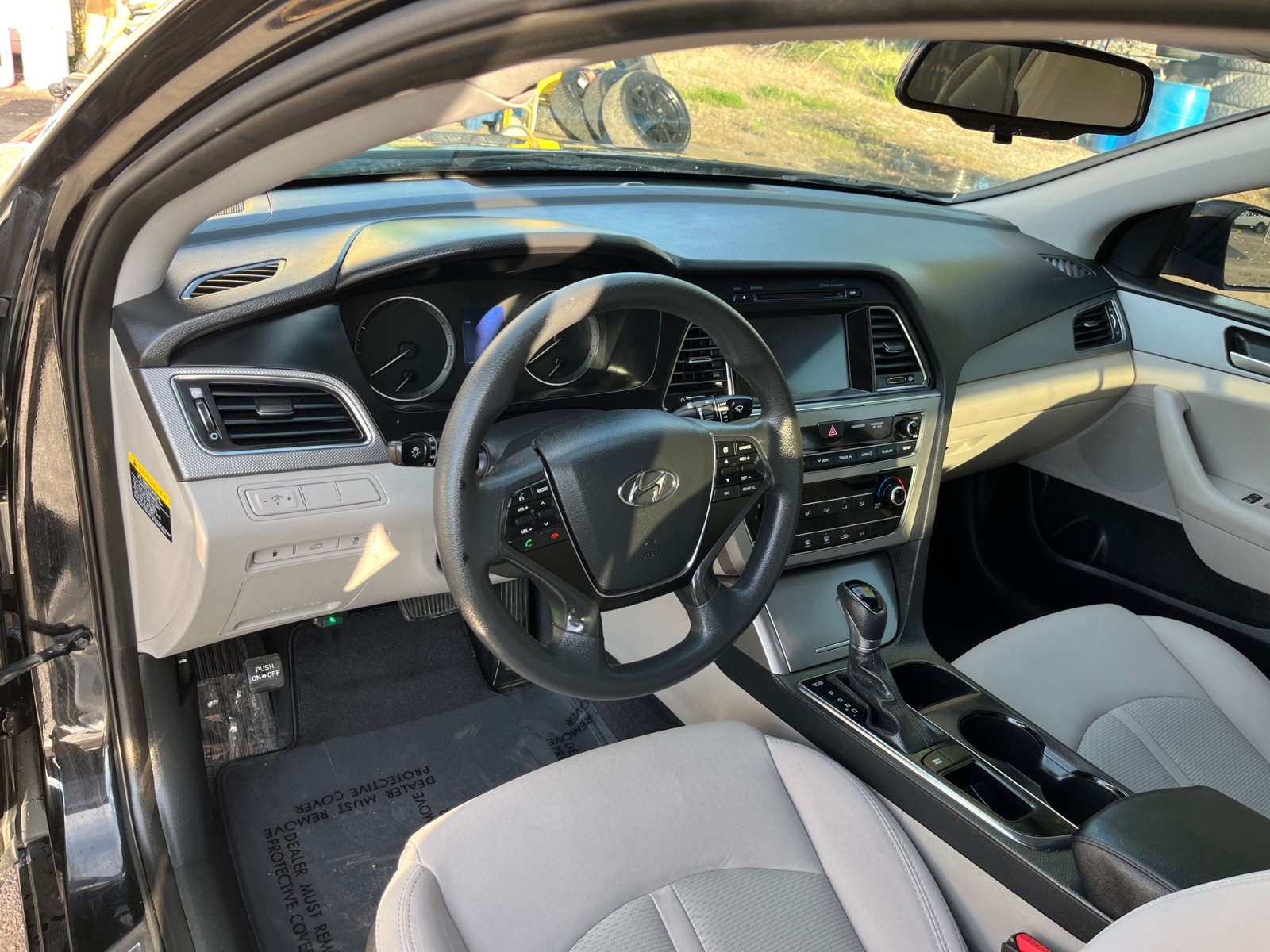 Vehicle image 19 of 36