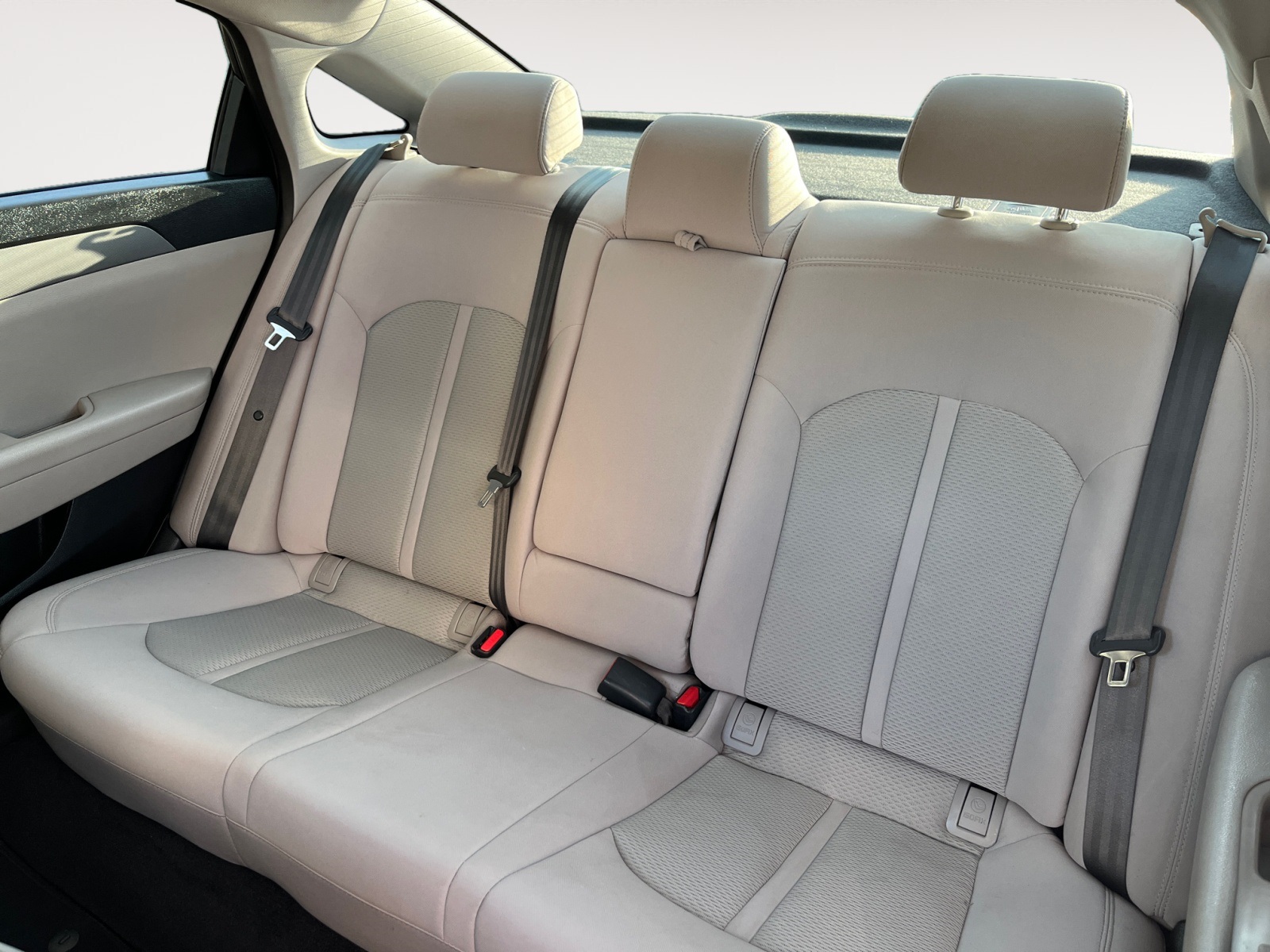 Vehicle image 13 of 36