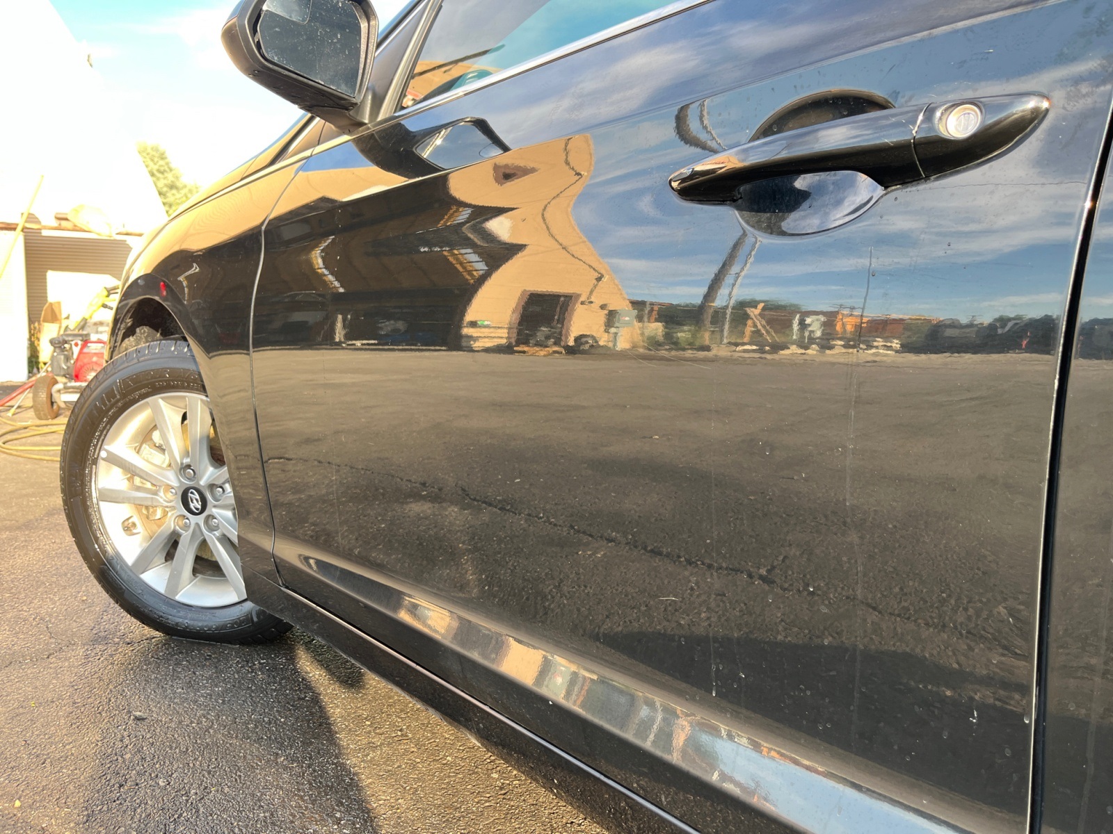 Vehicle image 27 of 36