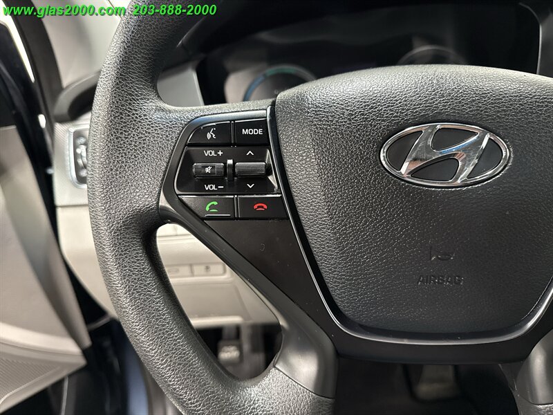 2016 Hyundai Sonata Hybrid SE Image 20 of 29
