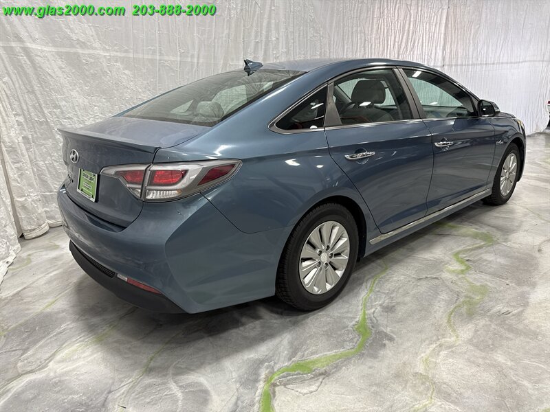 2016 Hyundai Sonata Hybrid SE Image 5 of 29