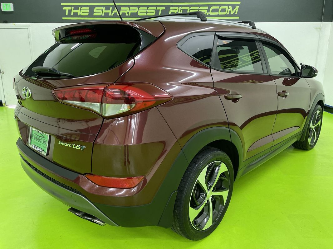 Vehicle image 6 of 29