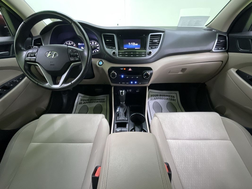Vehicle image 18 of 29