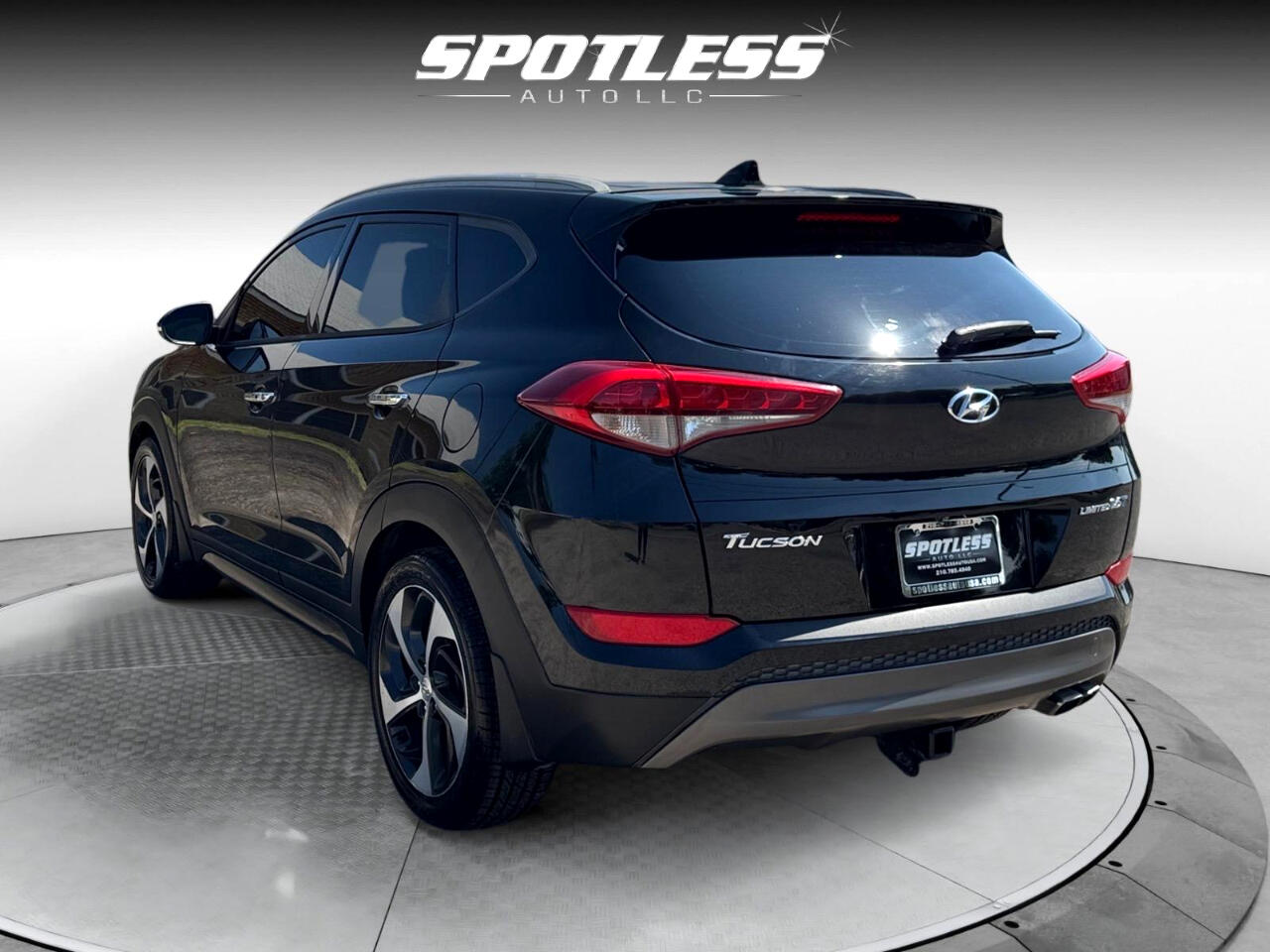 Vehicle image 9 of 29