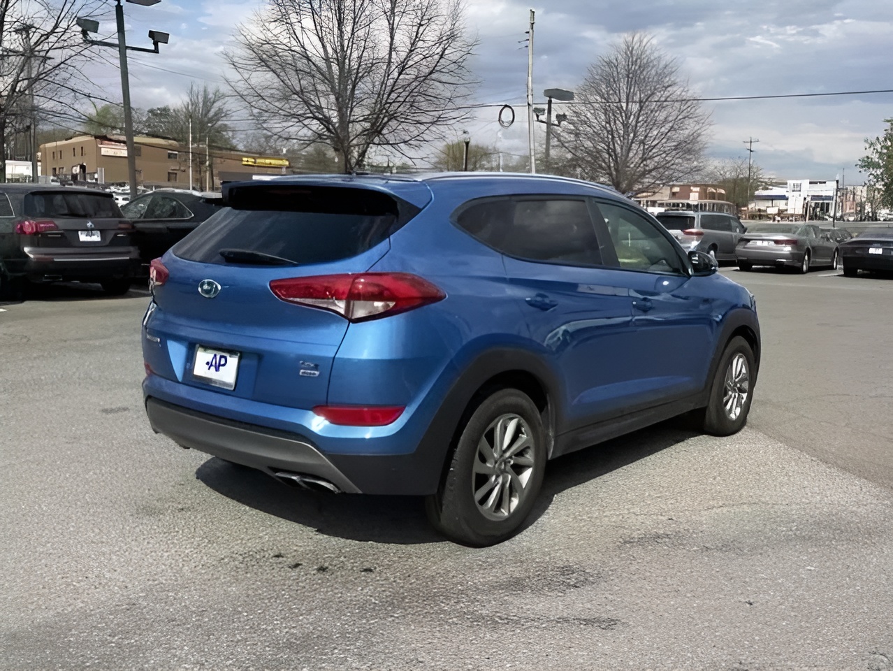 Vehicle image 34 of 37