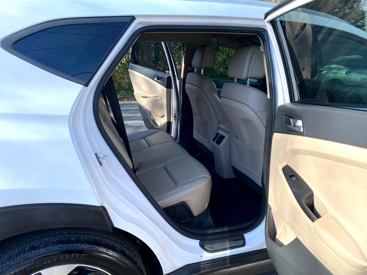 Vehicle image 47 of 61