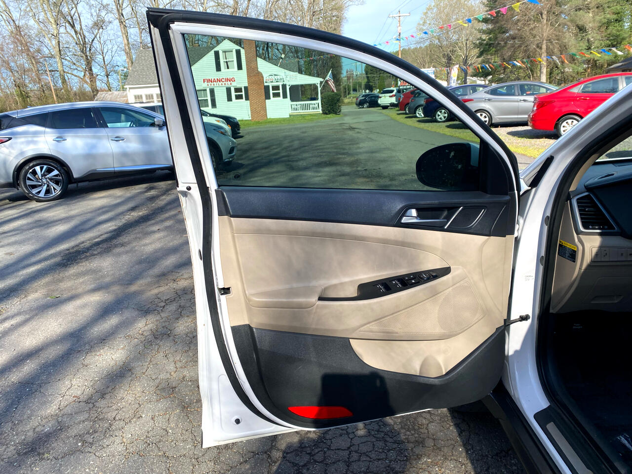 Vehicle image 46 of 61