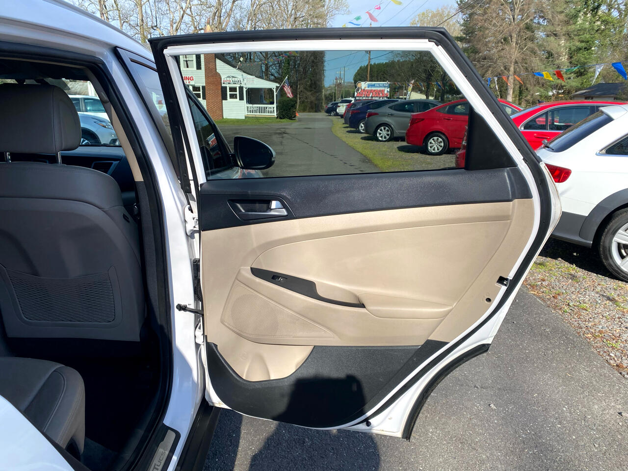 Vehicle image 50 of 61