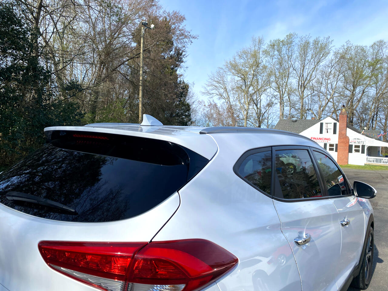 Vehicle image 21 of 61