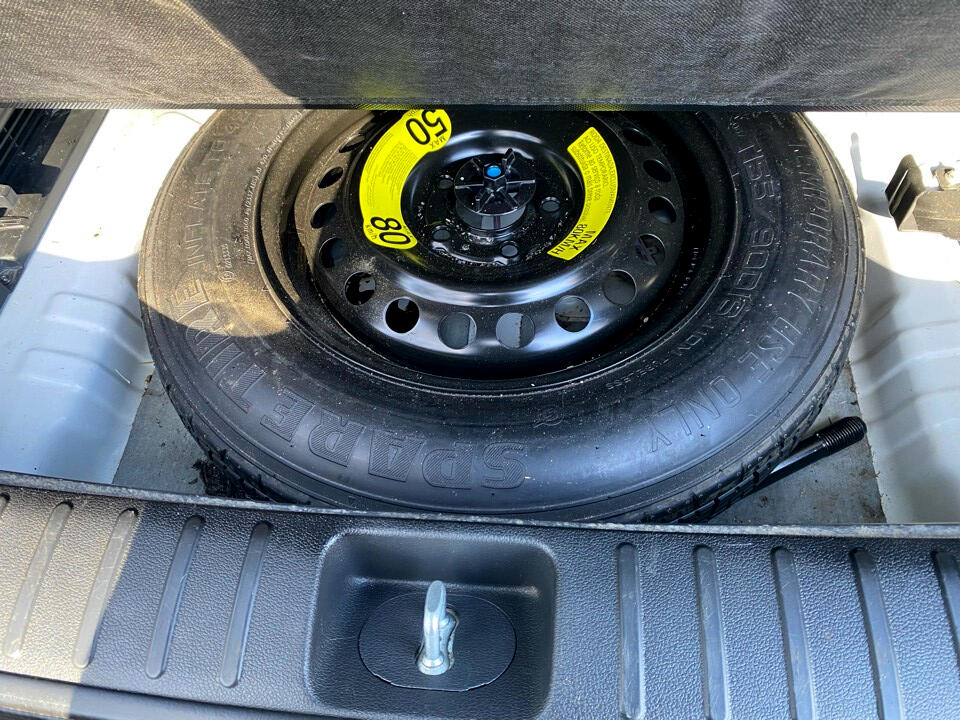 Vehicle image 56 of 61