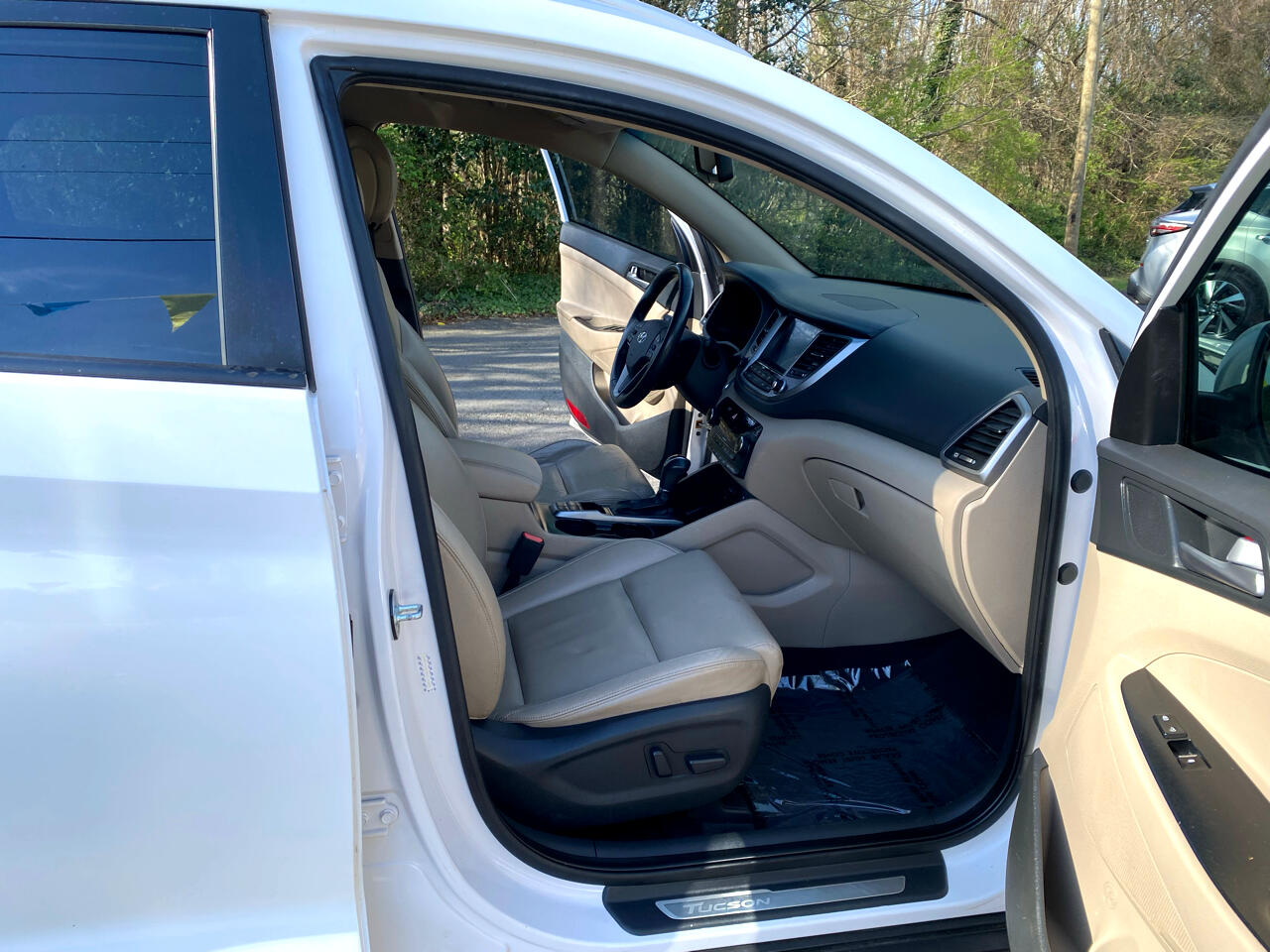 Vehicle image 44 of 61