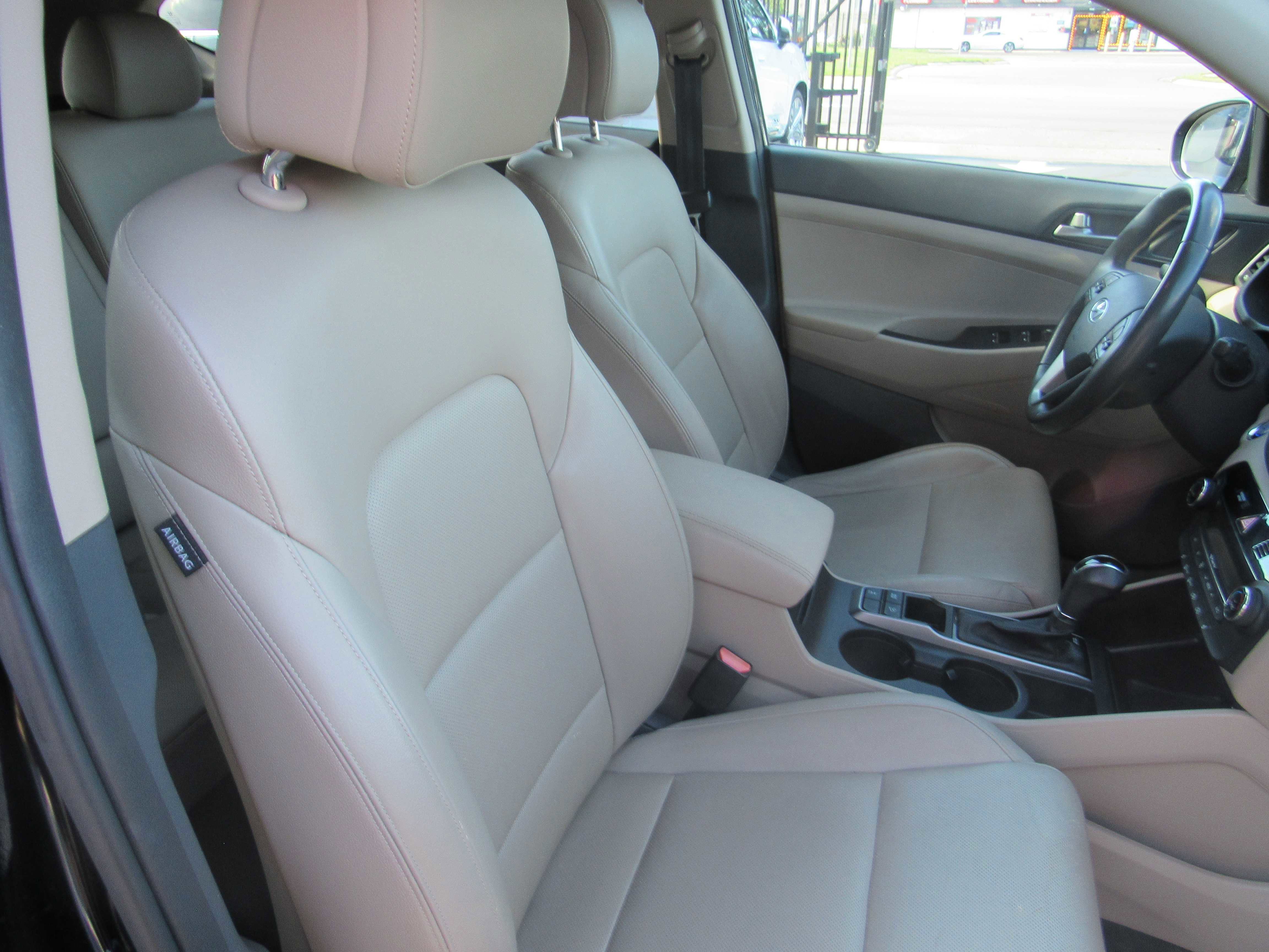 2016 Hyundai Tucson Limited Image 5 of 20