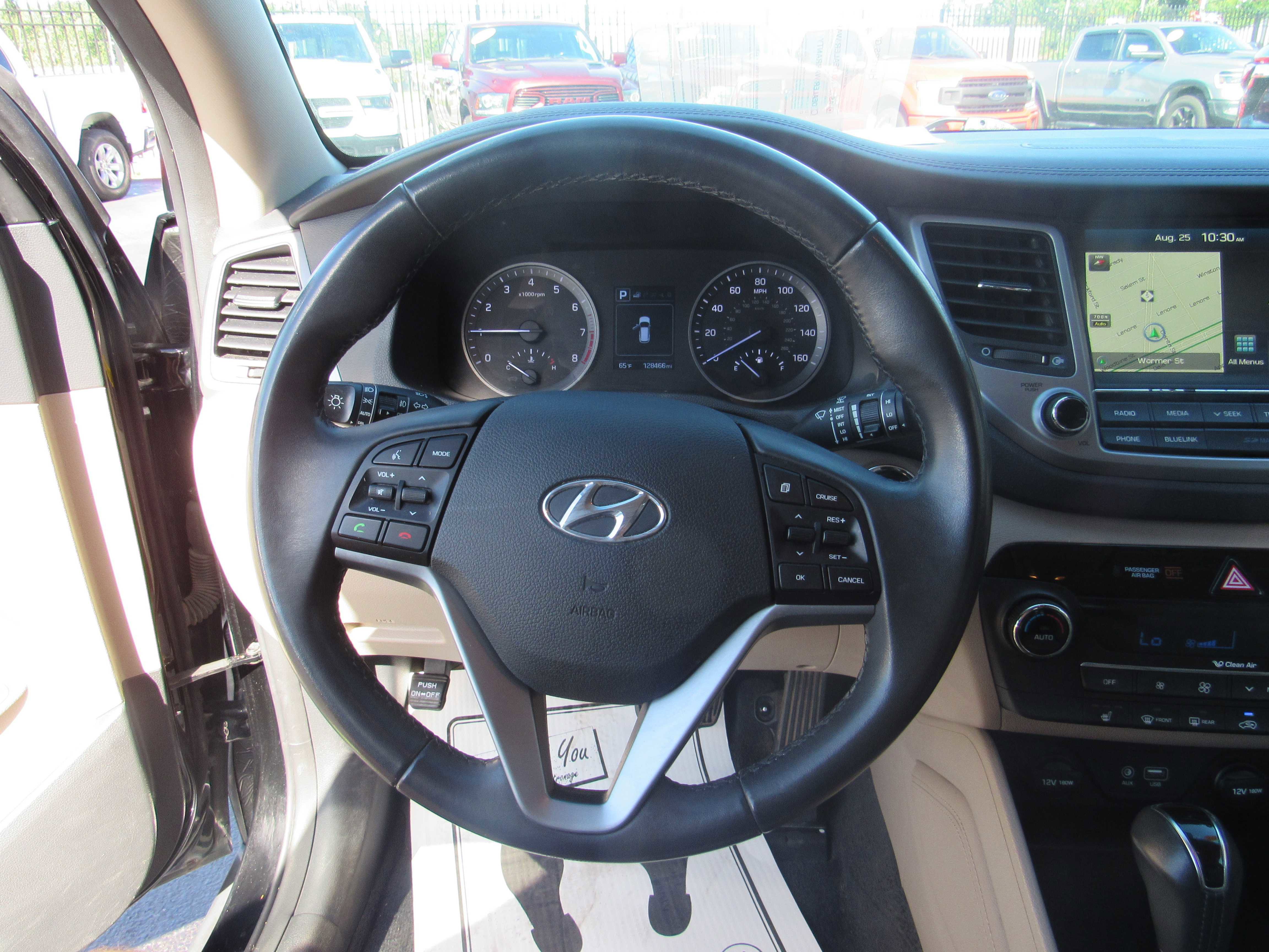 2016 Hyundai Tucson Limited Image 13 of 20