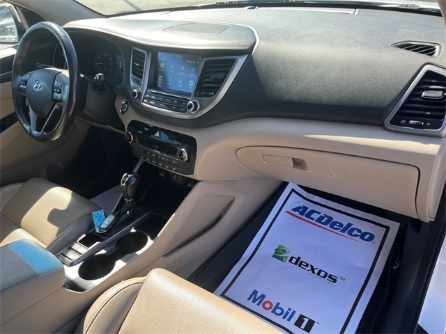 Vehicle image 13 of 30