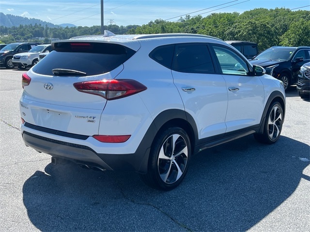 Vehicle image 4 of 30