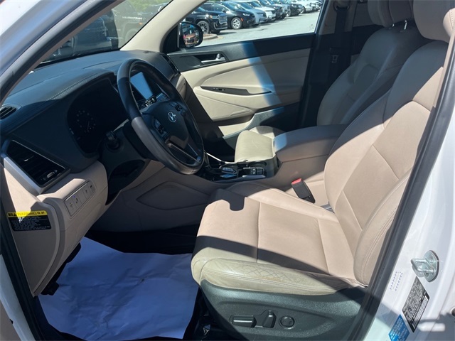 Vehicle image 11 of 30