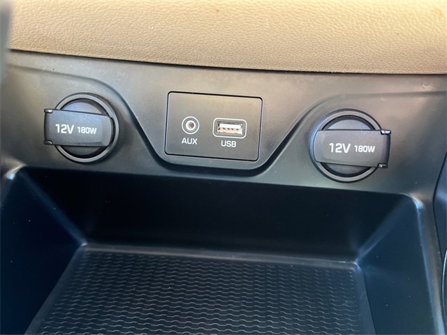 Vehicle image 28 of 30