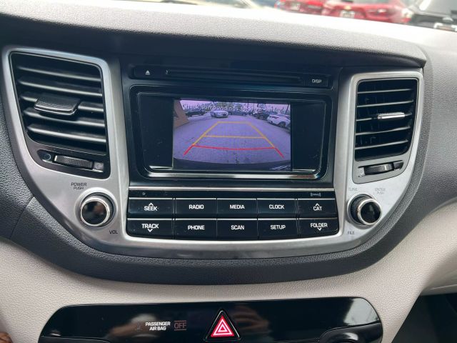 Vehicle image 15 of 17