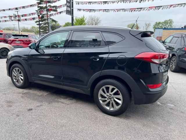 Vehicle image 11 of 17