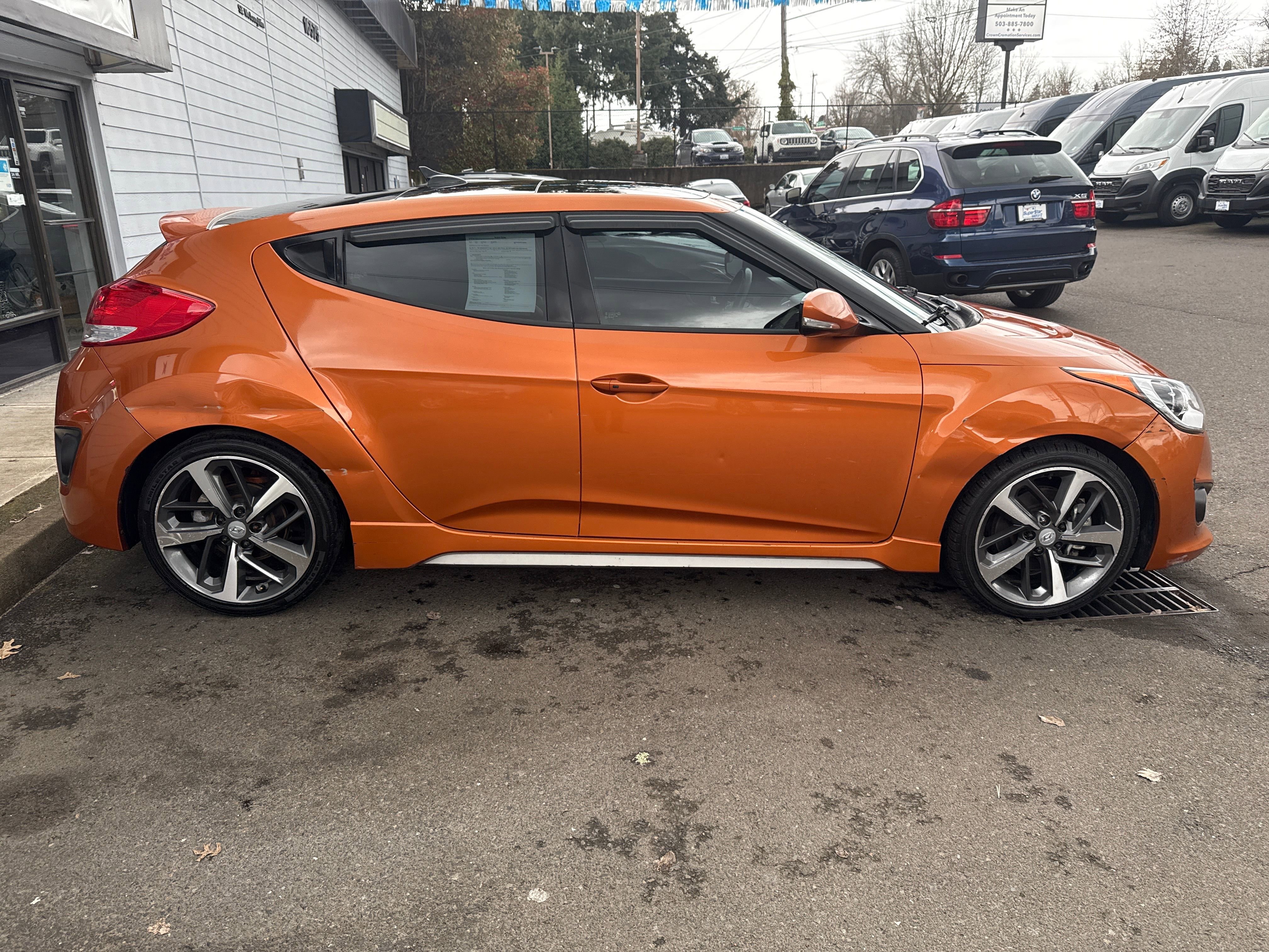 Vehicle image 4 of 19
