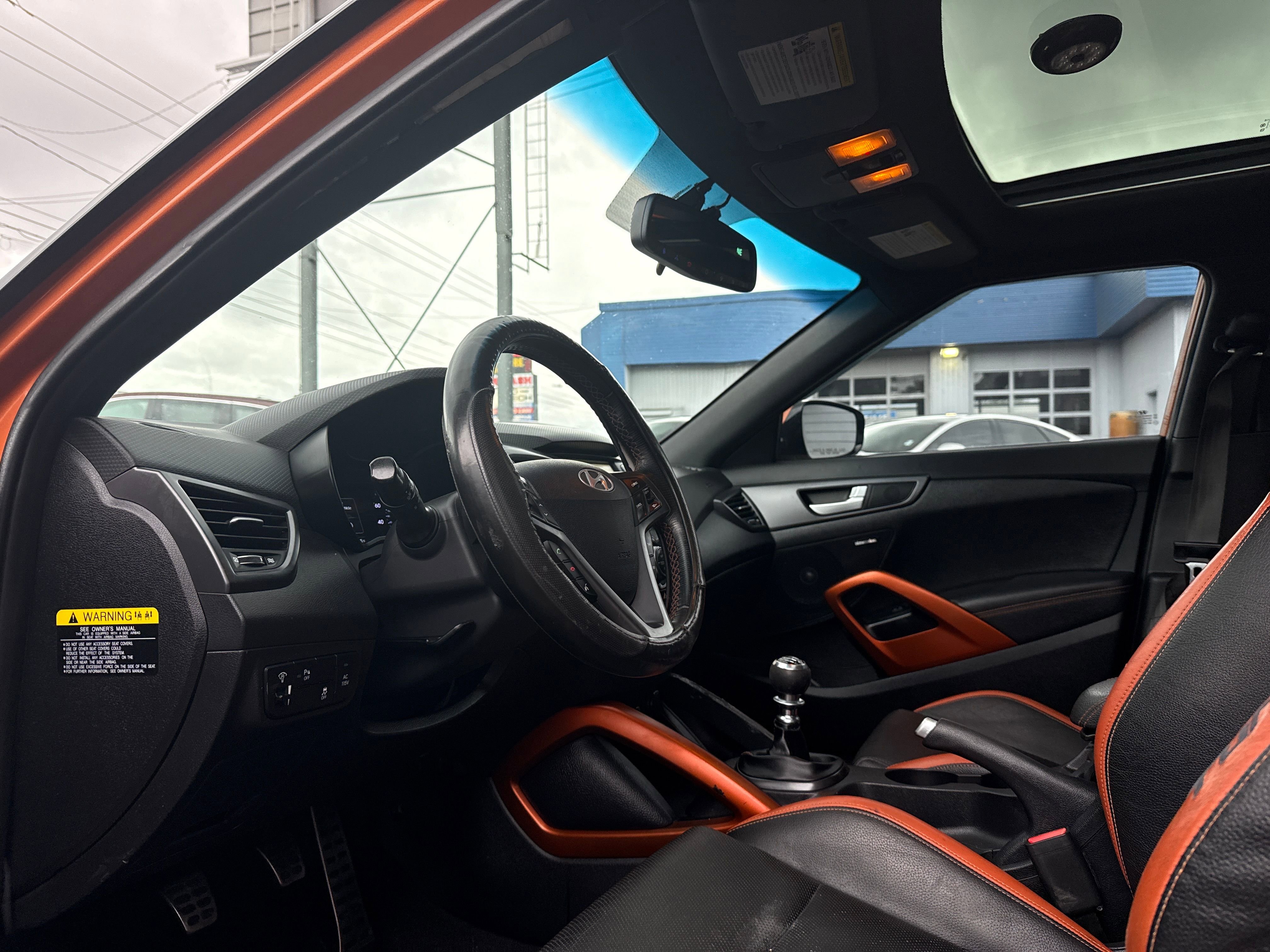 Vehicle image 9 of 19