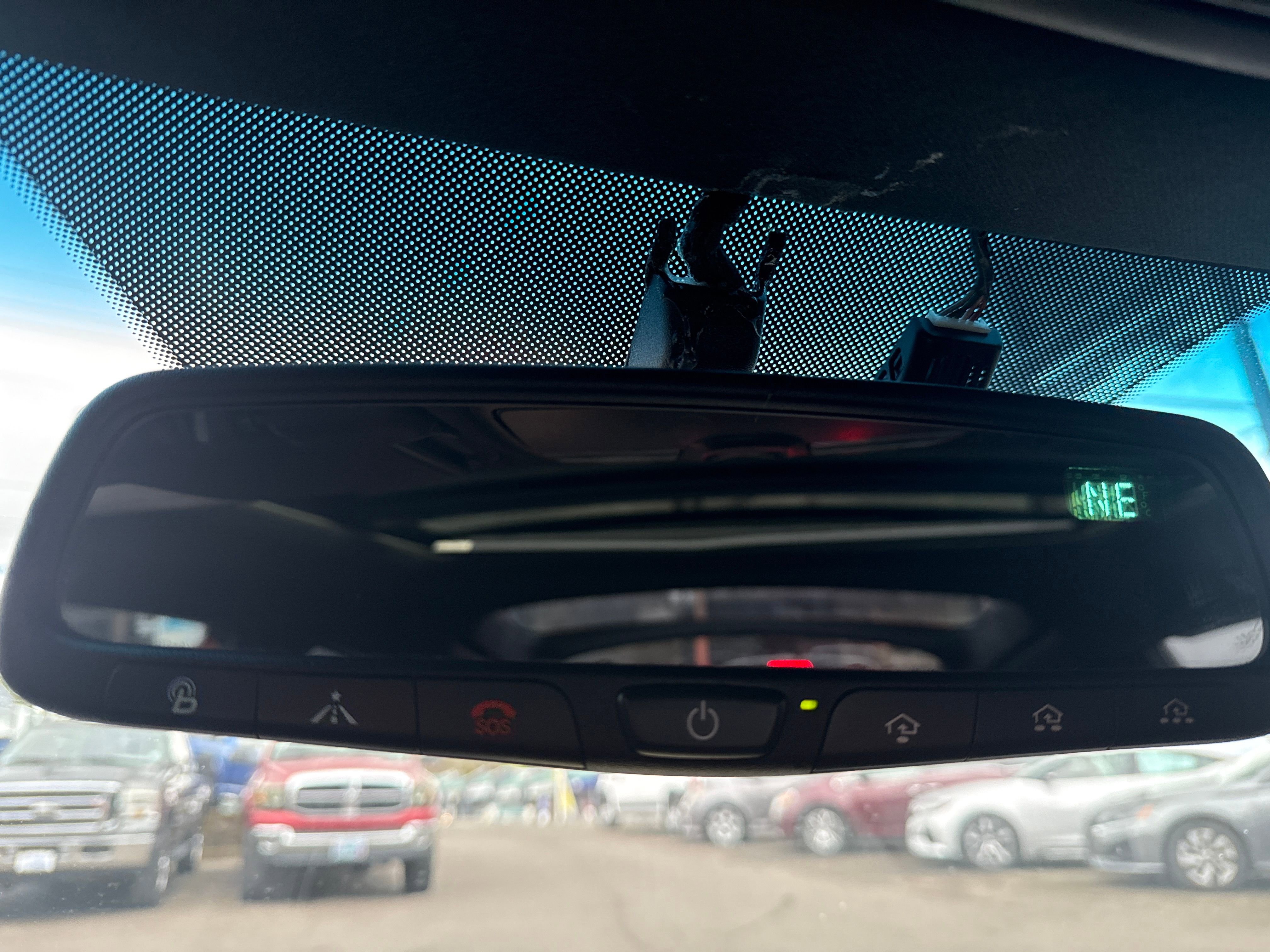 Vehicle image 16 of 19