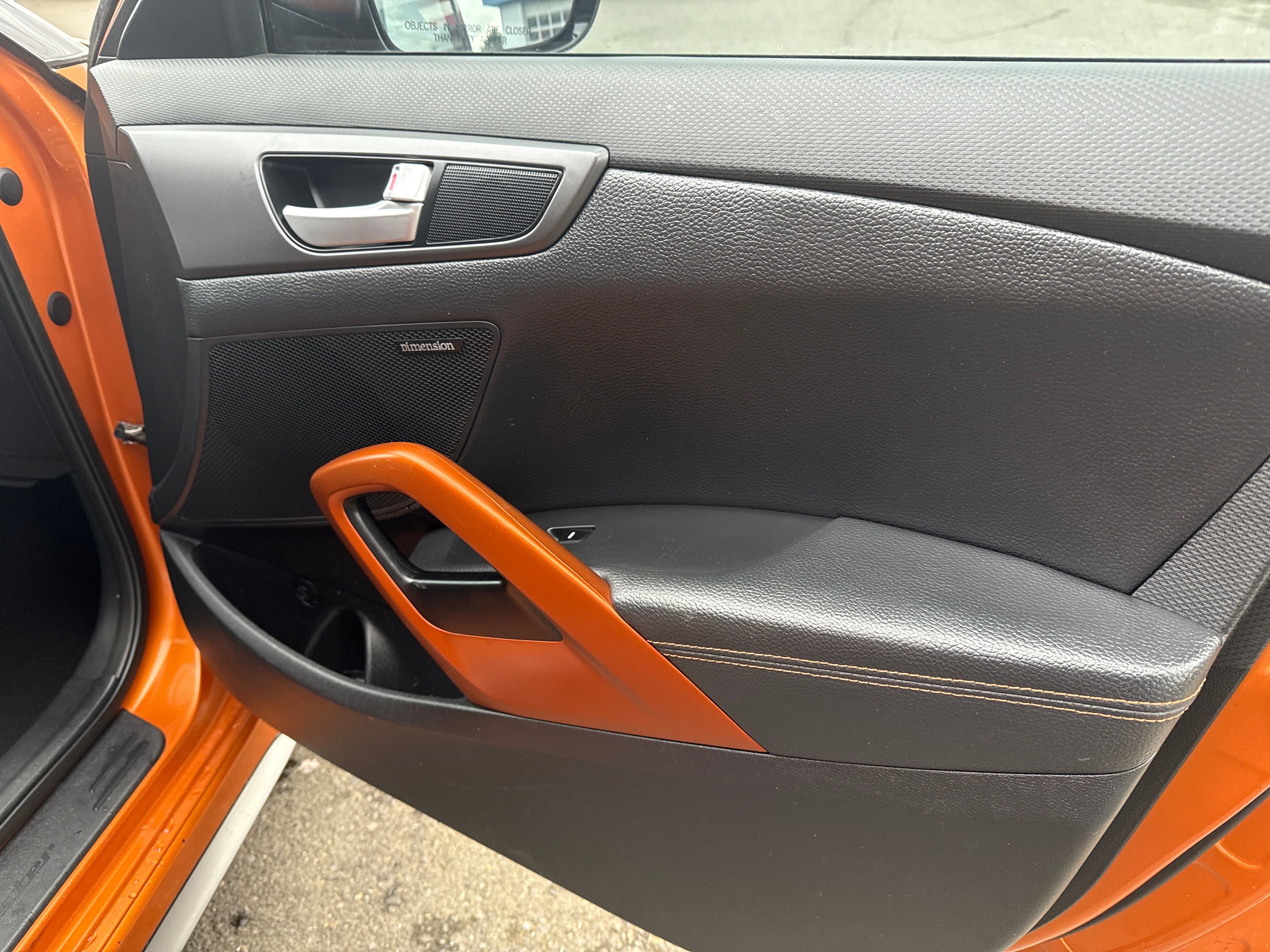 Vehicle image 18 of 19