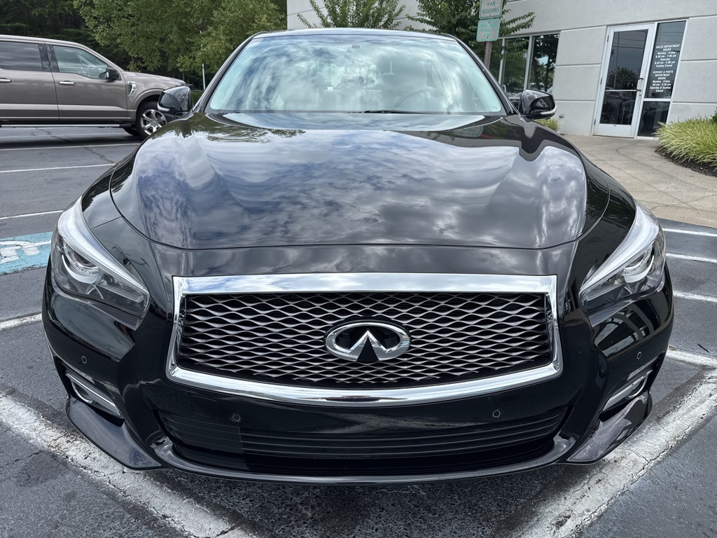 2016 INFINITI Q50 2.0T Premium Image 2 of 11